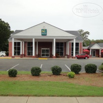 Quality Inn & Suites Williamsburg North, Premium Outlets 