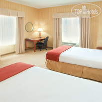 Holiday Inn Express Hotel & Suites Woodbridge 