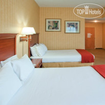 Holiday Inn Express Hotel & Suites Woodbridge 