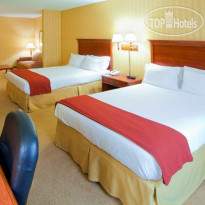 Holiday Inn Express Hotel & Suites Woodbridge 
