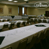 Best Western Plus Crossroads Inn & Suites 