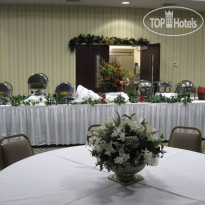 Best Western Plus Crossroads Inn & Suites 