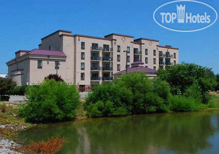 Hotel photo Comfort Suites Southpark 2*