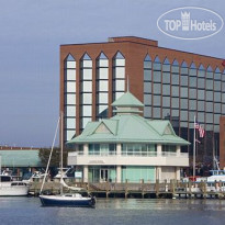 Crowne Plaza Hampton-Marina 