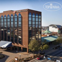 Crowne Plaza Hampton-Marina 