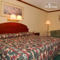 Econo Lodge Colonial 