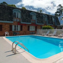 Econo Lodge Colonial 