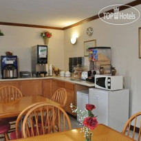 Econo Lodge Colonial 