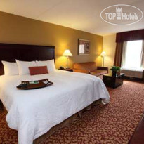 Hampton Inn & Suites Charlottesville-At The University 