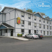 Super 8 Suffolk Tidewater 