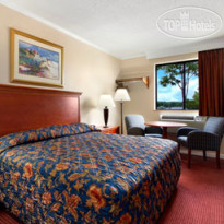 Super 8 Suffolk Tidewater 