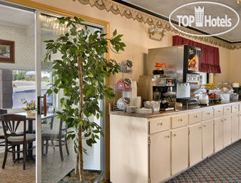 New photos from tourists Super 8 Hillsville 2*