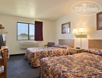 New photos from tourists Super 8 South Boston 2*