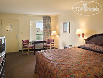 New photos from tourists Super 8 Stafford 2*