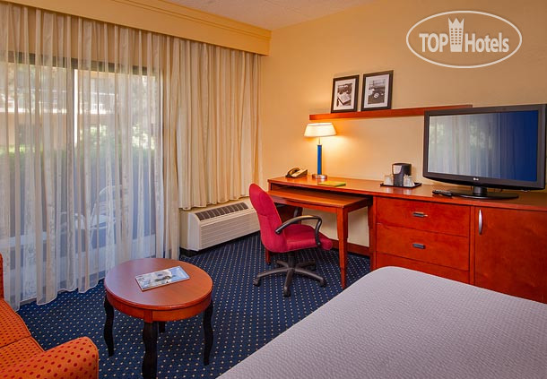 New photos from tourists Courtyard Charlottesville North 3*