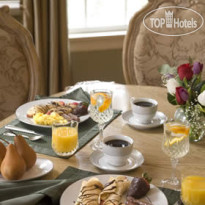 Colonial Gardens Bed & Breakfast 