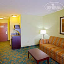 Holiday Inn Express & Suites Thornburg-S. Fredericksburg 