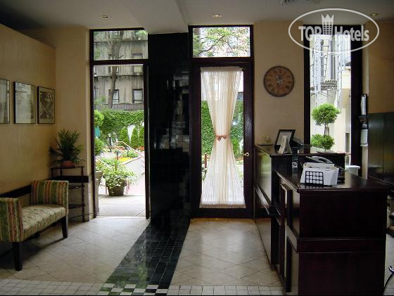 Hotelier's photos 59th Street Bridge APT