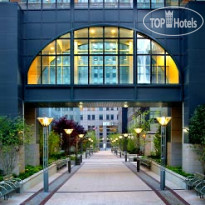 New York Marriott at the Brooklyn Bridge