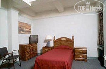 New photos from tourists The Flushing YMCA 2*