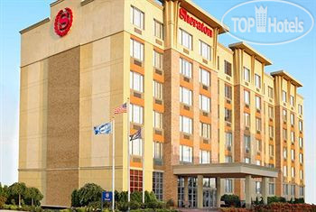Hotelier's photos Sheraton JFK Airport Hotel 3*
