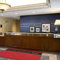 Hampton Inn JFK Вестибюль