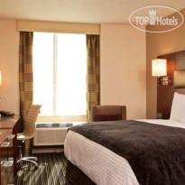 DoubleTree by Hilton New York City Financial District