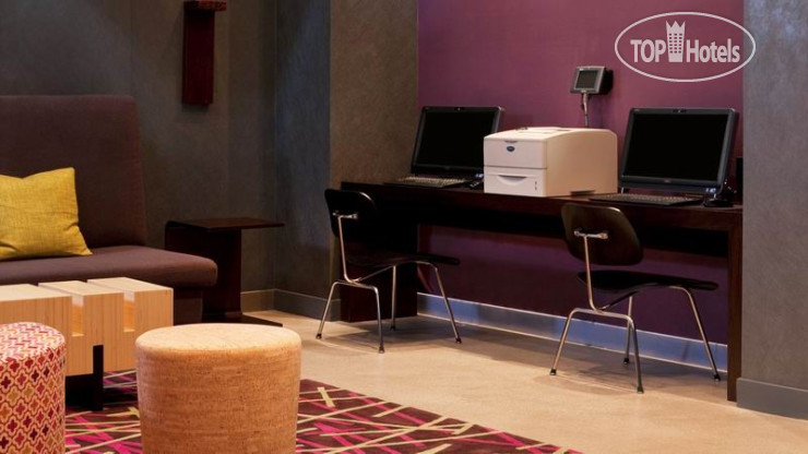 Hotelier's photos Aloft New York Brooklyn 3*