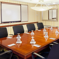 DoubleTree by Hilton JFK Airport