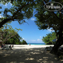 Frenchman's Cove Resort 