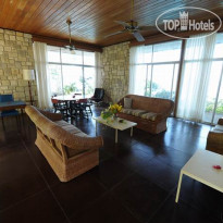 Frenchman's Cove Resort 