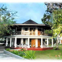 Negrils Tree House 