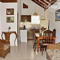 Firefly Beach Cottages 