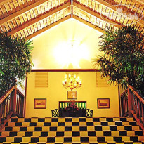 Round Hill Hotel & Villas
