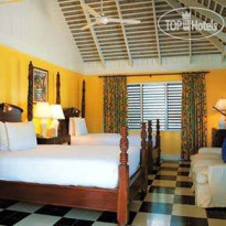 Round Hill Hotel & Villas