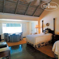 Round Hill Hotel & Villas