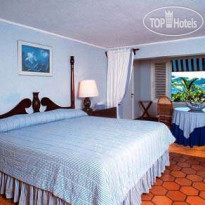 Round Hill Hotel & Villas