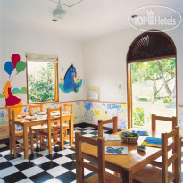 Round Hill Hotel & Villas