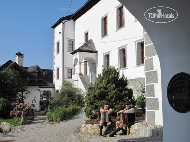 New photos from tourists Symposion Post 4*
