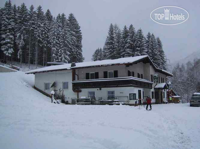 Hotelier's photos Kaerntnerhof 4*