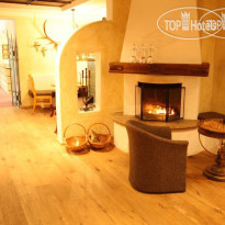 Kohlmayr Камин в лобби