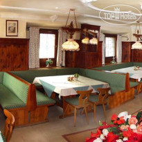 Landgasthof-Hotel Almerwirt Зал для завтраков (столовая)