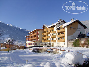 Hotel photo Outside 4*