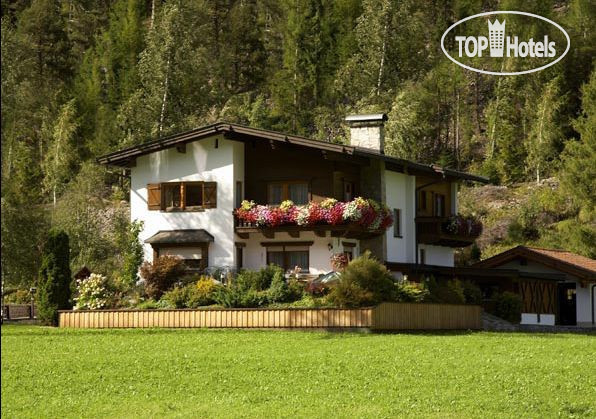 New photos from tourists Zauser Haus