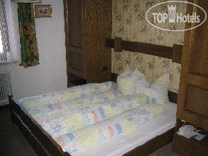 New photos from tourists Corona 