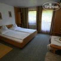 Weidmannheil Guest House 