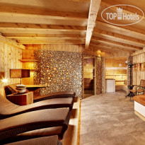 Berghof Crystal Spa & Sports 