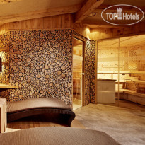 Berghof Crystal Spa & Sports