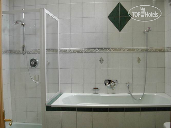 Новые добавленные фото туристов Garni Larchenheim 