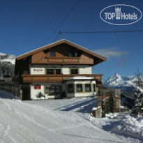 Gastehaus Bergruh Отель зимой